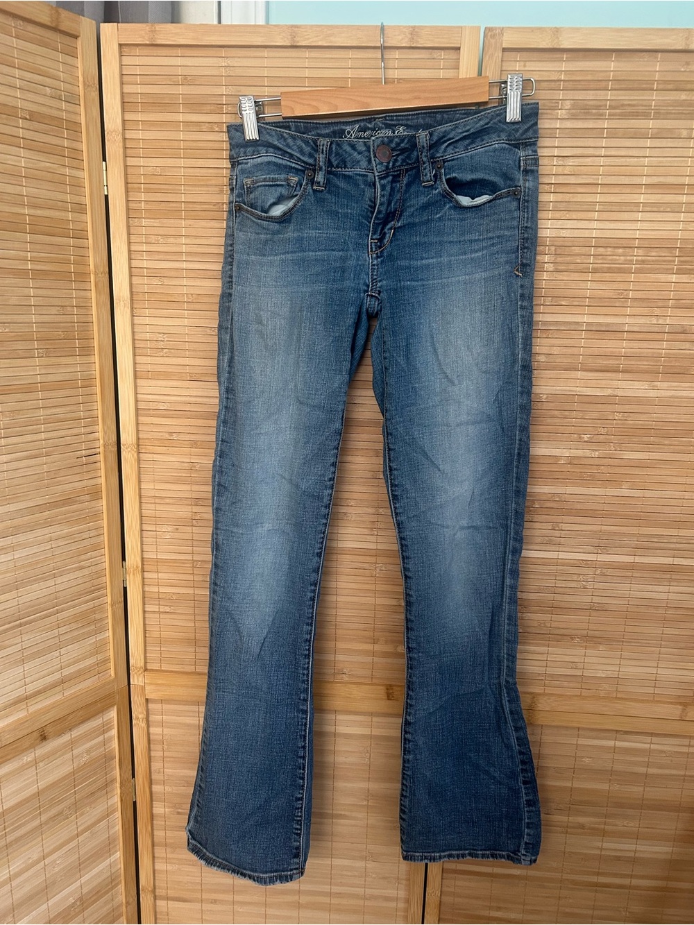 American Eagle Y2K skinny kick stretch low rise bootcut denim jeans woman’s 2